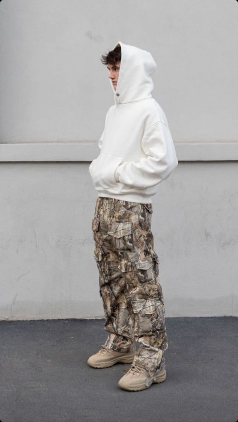 Yeezy 700 Wave Runner Outfit Men, Camo Hoodie Outfit Men, Camo Jeans Outfit, Beige Shoes Outfit, Camo Pants Outfit Men, Camo Pants Outfit, Mens Winter Fashion Outfits, Cargo Outfit, Drippy Outfit