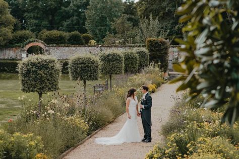 Small Intimate Wedding Venues, Lake District Wedding, Sussex Wedding, Country House Wedding Venues, Intimate Wedding Venues, Unique Wedding Photos, Rustic Wedding Venues, Garden Help, Small Intimate Wedding