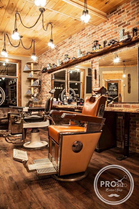 #rustic #antic #barber shop Antique Barber Shop, Rustic Barber Shop Decor, Barber Shop Interior Vintage, Rustic Barber Shop, Old Barber Shop, Modern Barber Shop, Barber Shop Vintage, Ideas Decoracion Salon, Barbershop Design Interior