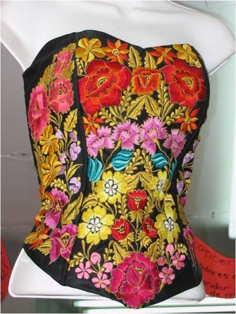 Mexican fashion corset Mexican Corset Top, Mexican High Fashion, Mexican Inspired Fashion, Mexican Corset, Colorful Corset, Embroidery Corset, Mexican Top, Beautiful Corset, Traditional Mexican Dress