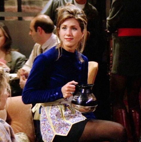 Rachel Green Outfits Season 1, Rachel Green Fashion, Rachel Greene, Green Inspo, Rachel Green Style, Rachel Green Outfits, Fall Feeling, Rachel Friends, Green Lipstick