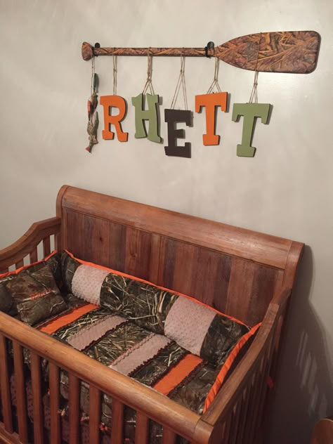 Outdoors/camo/hunting themed nursery Boys Hunting Bedroom, Boy Hunting Nursery, Boy Nursery Fishing, Boys Hunting Room, Hunting Themed Bedroom, Hunting Decor Bedroom, Outdoors Nursery, Hunting Bedroom, Camo Nursery