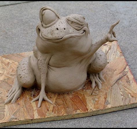 Clay sculpt of the toad that was part of the Lunchtime Chaos grouping that was placed in Kauai. #naainakai #clay #toad#kauai Clay Frog, Sound Sculpture, Pottery Animals, Sculpture Art Clay, Frog Art, Clay Animals, Ceramic Animals, Clay Art Projects, Sculpting Clay