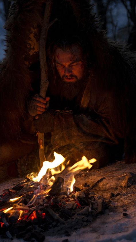 Leonardo Dicaprio Revenant, The Revenant Aesthetic, The Revenant Wallpaper, Revenant Wallpaper, Aesthetic Cinema, Wallpapers Desktop, Light Night, Desktop Background, The Revenant