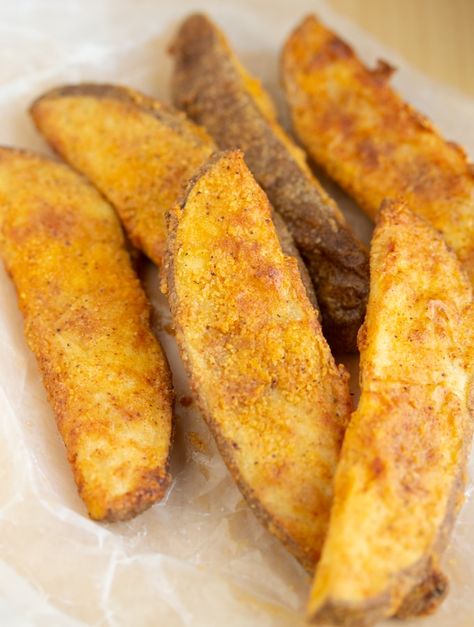 Air Fryer Recipes Potatoes, Air Fryer Potato Wedges, Air Fryer Potato, Potato Wedges Recipe, Air Fryer Pork Chops, Wedges Recipe, Air Fried Food, Air Fryer Oven Recipes, Air Fry Recipes