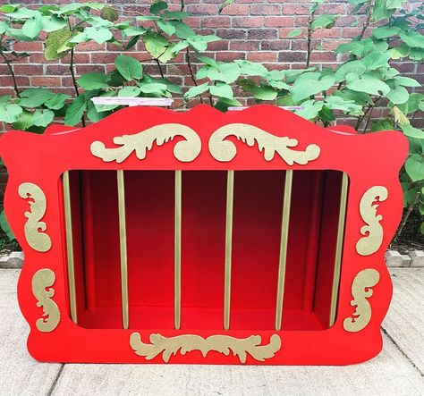 La Casa de Carton on Instagram: ““Life is a ticket to the greatest show on earth” • 🚩Circus cage table base (up to 50lb) • ———————————————— Follow @lacasadecarton23 🏡📦…” Circus Tiger Cage Diy, Circus Cage Wagon Diy, The Greatest Show On Earth, Diy Circus Decorations, Adult Circus Party, Carn Evil, Carnival Vbs, Circus Cage, Carnival Baby Showers