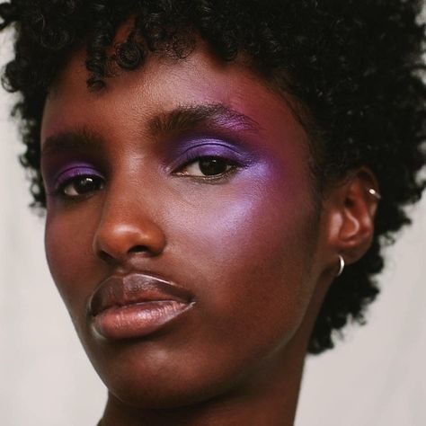 Jewel Tone Makeup, Pink And Purple Makeup, Interesting Makeup, Purple Eyeshadow Looks, Purple Makeup Looks, Makeup Practice, Inspo Photoshoot, Beauty Branding, Portrait Study