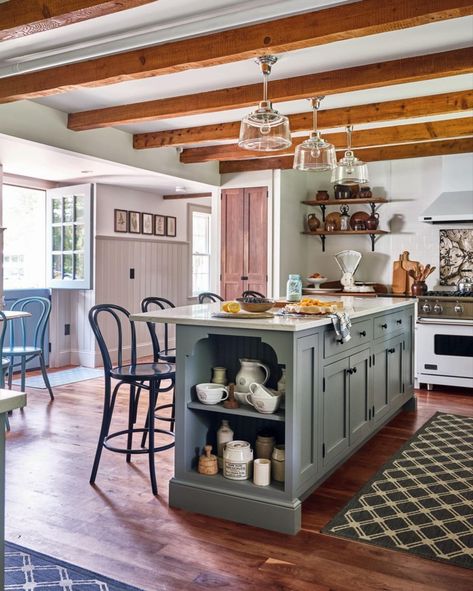 Kitchen island with open shelving. Found on Facebook. New England Cape Cod House, New England Kitchen Design, Cape House Interior Design, Cape Cod Style Interior, Cape Cod House Interior Ideas, Cape Cod Kitchen Remodel, Cape Cod Interiors, Old New England Homes, Cape Cod House Interior