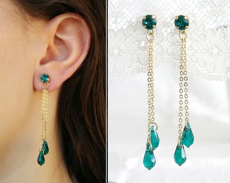 Long Emerald Earrings, Green Dress Accessories Jewelry, Green And Gold Earrings, Emerald Drop Earrings, Green Dangle Earrings, Long Bridal Earrings, Emerald Earrings Drop, Girl Time, Round Diamond Earrings