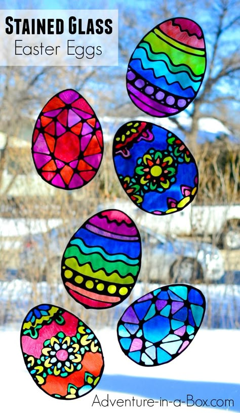 Make stained glass Easter egg suncatchers with kids! This craft comes with four free printable Easter egg designs and makes for a quick and easy way to decorate windows for Easter. Glass Easter Eggs, Stained Glass Easter, Easter Eggs Kids, Easter Crafts For Toddlers, Easter Egg Art, Fun Easter Crafts, Easter Printables Free, Easy Easter Crafts, Easter Egg Designs