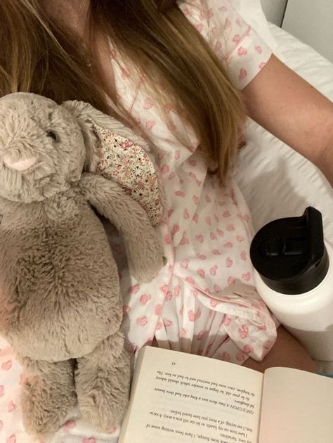 Jellycat Bashful, Bunny Stuffed Animal, Pink Lifestyle, Night Time Routine, Pink Girly Things, Cute Pajamas, Foto Ideas Instagram, Cute Stuffed Animals, Night Routine