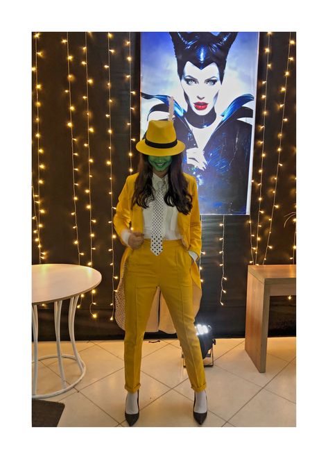 The Mask Womens Costume, Female The Mask Costume, The Mask Halloween Costume Women, The Mask Halloween Costume Couple, Halloween Party Costumes Women, Most Original Halloween Costume, Creative Costumes Women, The Mask Costume Women, Mask Costume Women