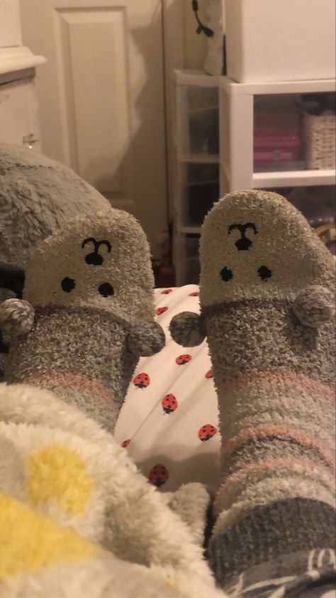 cozy puppy socks 😌 Fluffy Socks, Positive Words Quotes, Face Photography, Winter Socks, Cute Socks, Winter Aesthetic, Selfies, Socks, Puppies