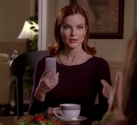 Angelcore Aesthetic, Marcia Cross, Bree Van De Kamp, Desperate Housewives, Iconic Women, Cute Sweaters, Photo Reference, Just Girl Things, Old Money