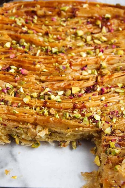 Greek Pastry Recipes Phyllo Dough, Phyllo Crinkle Recipe, Crinkled Phyllo Dessert, Crinkle Recipe Phyllo, Desserts With Phyllo Pastry, Tik Tok Phyllo Crinkle Cake, Filo Crinkle Dessert, Muakacha Dessert, Crinkle Phyllo Dessert