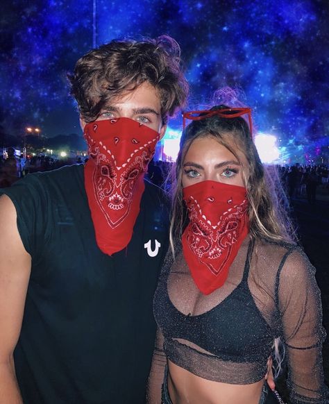 Edc Rave Outfits Couples, Couples Rave Outfits, Couple Rave Outfits, Rave Couple Outfits, Couple Festival Outfits, Rave Couple, Mode Coachella, Black Couple Outfits, Tomorrowland Outfit