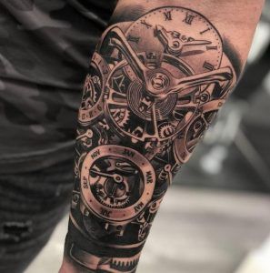 24 Cool Gear Tattoo Design Ideas - Tattoo Twist Time Gear Tattoo, Watch Gears Tattoo, Gear Clock Tattoo, Clock Gears Tattoo, Gear Tattoo Design, Gear Head Tattoo, Gears Tattoo, Clock With Gears, Time Piece Tattoo