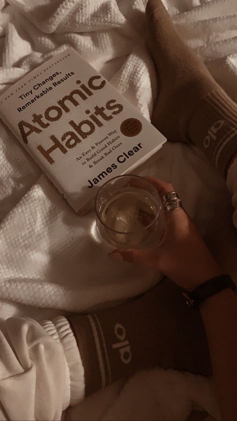 Change Routine, Bedroom Aesthetic Cozy, Compound Effect, Habit Stacking, James Clear, Habit Formation, Atomic Habits, Self Development Books, Break Bad Habits