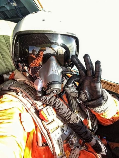 Russian Pilot, Motor Helmet, Flight Helmet, Air Force Fighter Jets, Russian Fighter Jets, Light Sport Aircraft, Jet Fighter Pilot, Pilot Uniform, Russian Fighter