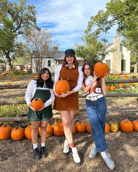 dripping springs, hill country, texas, autumn, fall fashion, fall style, fall outfit, overalls, corduroy dress, fall dress, pumpkin patch poses, fall boots, chunky boots, white boots, sam edelman, express fashion, mid size fashion Texas Autumn, Pumpkin Patch Poses, Friend Group Poses, Overalls Corduroy, Hill Country Texas, Express Fashion, Group Poses, Mid Size Fashion, Boots Chunky