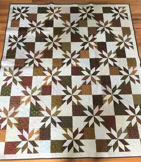 Hunter Star Quilt Ideas, Star Quilt Ideas, Edge To Edge Quilting Designs, Hunter Star Quilt, Easy Quilting Projects, Hunters Star, Hunters Star Quilt, Missouri Star Quilt Company Tutorials, Missouri Star Quilt Tutorials