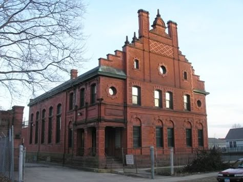 Capewell Horse Nail Company Office Building - hartford ct Victorian Factory, Horse Nails, Industrial Style Home, Company Office, Factory Architecture, Victorian Buildings, Minecraft City, Factory Building, Brick Architecture