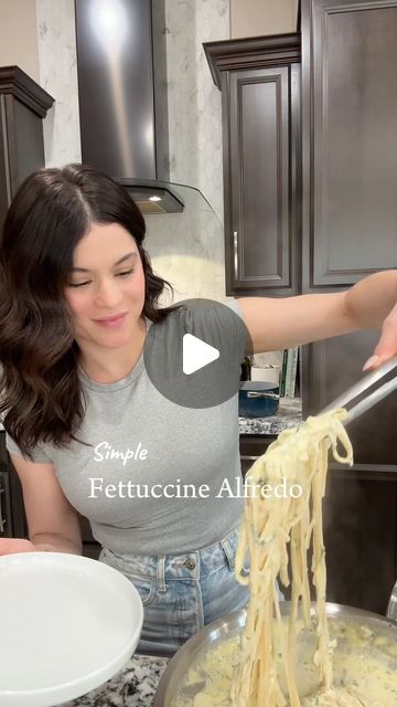 Anahi Perez on Instagram: "Fettuccine Alfredo

Ingredients:

	•	fettuccine pasta
	•	2 cup heavy cream
	•	1/2 cup (1 stick or 113g) unsalted butter
	•	2 cup (100g) grated Parmesan cheese
	•	Salt and freshly ground black pepper to taste
 •. Italian seasoning & garlic powder 
	•	Chopped parsley for garnish (optional)

Instructions:

	1.	Cook the Fettuccine:
	•	Bring a large pot of salted water to a boil.
	•	Add the fettuccine pasta and cook according to the package instructions
	2.	Prepare the Alfredo Sauce:
	•	In a large skillet or saucepan, melt the butter over medium heat.
	•	Add the heavy cream and bring to a simmer. Cook for about 5 minutes, stirring frequently, until the mixture thickens slightly.
	3.	Combine Pasta and Sauce:
	•	Reduce the heat to low and gradually add the grated Parmes Fettuccine Recipe, Pasta And Sauce, Homemade Fettuccine, Fettuccini Alfredo, Alfredo Sauce Recipe Easy, Fettuccine Recipes, Lobster Pasta, Fettuccine Pasta, Italian Foods