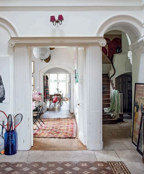 Fashion designer Alice Temperley's Romantic Somerset Home • The Home Page Amy Neunsinger, Pearl Lowe, Beach Farmhouse, Flagstone Flooring, Alice Temperley, Interior Design School, Piano Room, Eclectic Modern, Decorating Inspiration