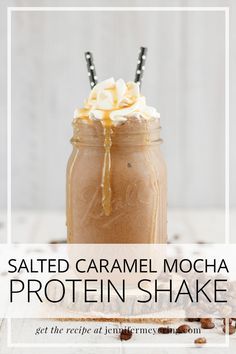 310 Shake Recipes, Mocha Protein Shake, Protein Drink Recipes, Pancakes Protein, Protein Ideas, Healthy Protein Shakes, Iced Coffee Protein Shake, Salted Caramel Mocha, Coffee Protein Shake