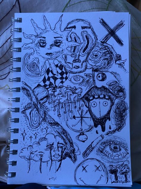 Scetches Notebook Ideas, Scetches Notebook, Creepy Sketchbook Pages, Scary Doodles, Wierdcore Grunge Drawings, Scary Scribble Art, Dark Sketches, Horror Scribble Art, Doodle Pages Sketchbooks Grunge