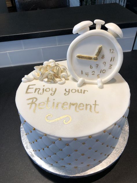 Men’s Retirement Cake, Retirement Cakes For Men, Retirement Cake Ideas For Men, Retirement Theme Cake, Retirement Cake Ideas, Mary Cake, Cake Themes, Retirement Cake, Dad Birthday Cakes