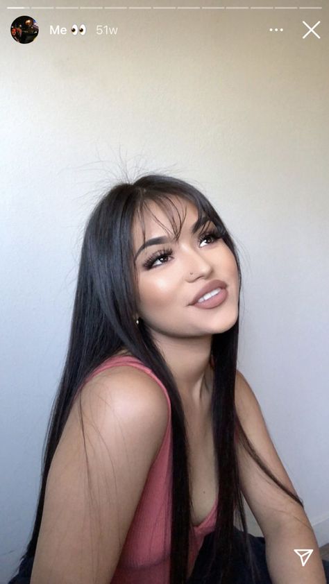 Bangs For Long Hair Straight, Latina Wispy Bangs, Hairstyle For Hair With Bangs, Long Hair With Bangs No Layers, Fringe With Straight Hair, Latina Bangs Haircuts, Baddie With Bangs, Latinas With Bangs, Long Face Framing Layers With Bangs