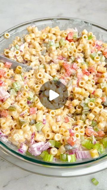 Mallory Austin | Food Blogger on Instagram: "Literally the best macaroni salad of all times!  ✨Link in my bio for recipe✨  I’ve got you covered for all your summertime meals and side dishes! If you’re looking for the classic, creamy, sweet and tangy macaroni salad like your grandma used to make - this is it. Lots of crunchy elements, soft pasta and creamy dressing, this macaroni salad is the best you’ll ever have.  #macaronisalad #pastasalad #sidedish #cookout #cookoutfood #summerrecipes #recipereels" Best Macaroni Salad, Austin Food, Cookout Food, Healthy Bites, Dinner Sides, Macaroni Salad, Game Food, Looks Yummy, Coleslaw