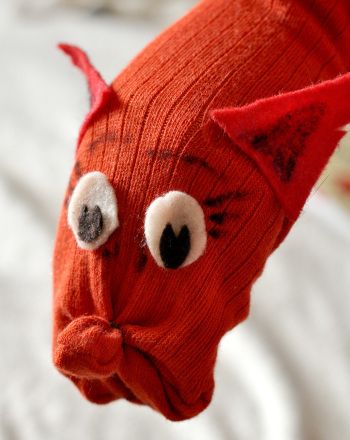 Activities: Craft a Fox in Socks-Style Sock Puppet Roald Dahl Day, Sock Puppet, Dr Seuss Birthday Party, Seuss Crafts, Puppets For Kids, Fox Crafts, Preschool Classroom Decor, Socks Style, Sock Puppets