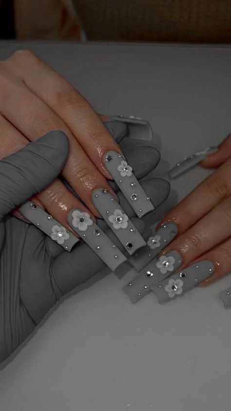 Long Grey Nail Designs, Grey Long Nails Ideas, Cute Gray Nails Acrylic, Grey Rhinestone Nails, Gray Square Acrylic Nails, Long Acrylic Nails Square Ideas Design, Gray Coffin Nail Ideas, Gray Nails With Rhinestones, Gray Acrylic Nails Design