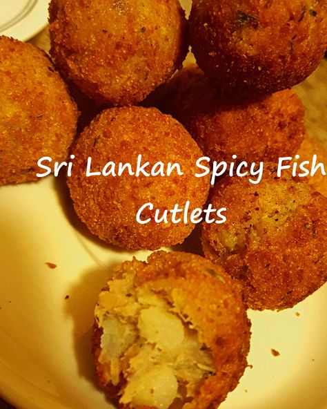 Sri Lankan Fish Cutlets, Sri Lankan Cutlets, Fishball Recipe, Srilankan Food, Fish Cutlets, Eid Recipes, Eid Food, Sri Lankan Recipes, Stuffed Potato Balls