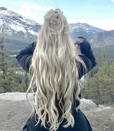 Silver White Hair, Medieval Hairstyles, Blonde Updo, Lady Lovely Locks, Long White Hair, White Blonde Hair, Platinum Hair, White Blonde, Platinum Blonde Hair