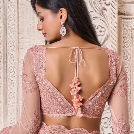 Saree Blouse Ideas, Sleeveless Blouse Designs, Back Neck Design, Hair Style On Saree, Latest Bridal Blouse Designs, Blouse Ideas, Latest Blouse Designs Pattern, Backless Blouse Designs, New Saree Blouse Designs