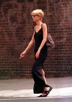 80S 90S Retro, 0001 Gwyneth, Gwyneth Paltrow Style, Gwyneth Paltrow 1997 08 09 Jpg, 90S Gp, Fashion Beauty, 1990 S Fashion, Gwyneth Paltrow 90S, Gwyneth ... 90s Outfit, Cooler Look, Gwyneth Paltrow, Moda Vintage, Mode Inspiration, Perm, Look Cool, 90s Fashion, Look Fashion