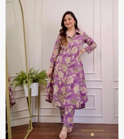 Rs850 free ship...cash on delivery available Latest Suit Design, Velvet Kurti, Organza Kurti, Silk Kurti, Set Saree, Cord Set, Kurti Designs Latest, Kurti Set, Cotton Kurti Designs