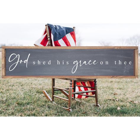 God Shed His Grace On Thee, Americana Living Rooms, Farmhouse Patriotic Decor, Board And Brush, Summer Deco, Fourth Of July Decor, Chalkboard Background, July Decor, Patriotic Decor