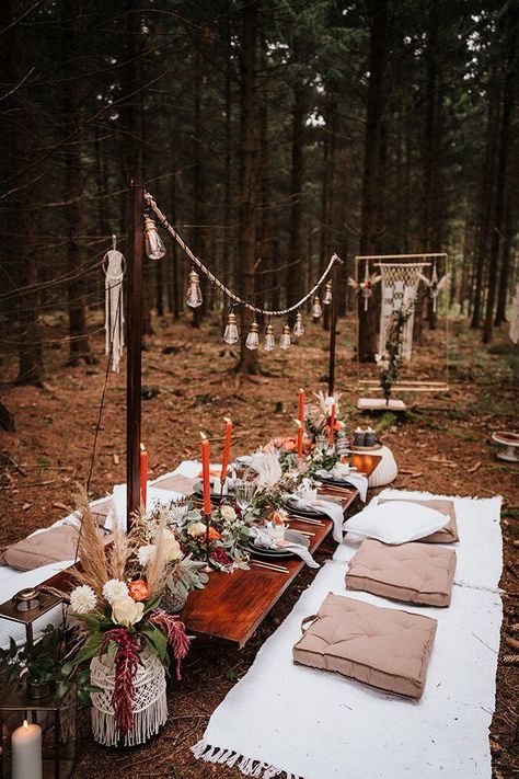 Wild Bride – Forrest Wedding Styled Shoot ❤ forest wedding styled shoots reception boho table fotografie danielaebner #weddingforward #wedding #bride #weddingdecor #forrestweddingstyledshoot Beach Picnic Table, Boho Beach Picnic, Boho Picnic Table, Styled Shoot Wedding, Fall Picnic, Outdoor Dinner Parties, Picnic Inspiration, Boho Table, Boho Picnic