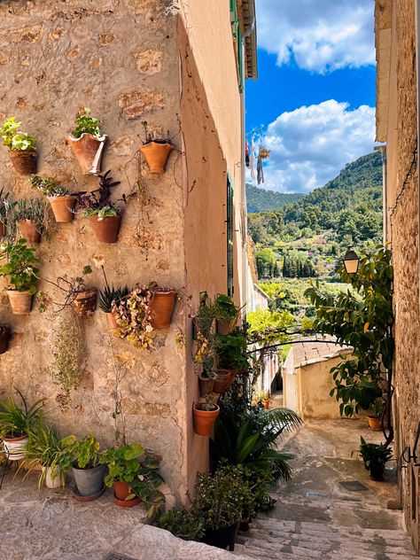 #valdemossa #mallorca #vacation #spain #countryside #spainwallpaper #nature #spring Mallorca Countryside, Spain Countryside, Spain Mountains, Spain Aesthetics, Spanish Countryside, Natures Bounty, Dream Farm, Nature Spring, Travel Recommendations