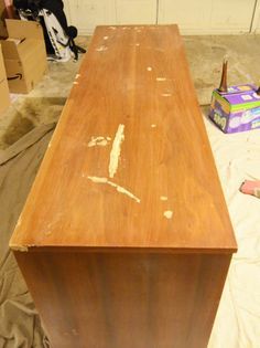 Paint Veneer Furniture, Painting Veneer Furniture, Painting Veneer, Furniture Stripping, Veneer Furniture, Furniture Remodeling, Staining Furniture, Laminate Furniture, Library Table