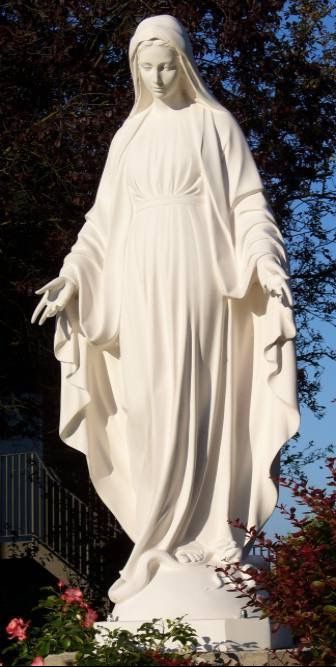 marie blanche | Messages-Prophecies-By the Saints and Prophets Garden Altar, Blessed Mary, Virgin Mary Statue, Mary Statue, Mama Mary, Queen Of Heaven, Blessed Mother Mary, Angel Statues, The Virgin Mary