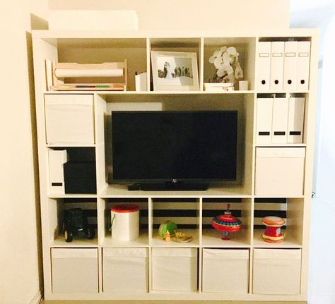 Kallax 5x5 Ideas, Kallax 5x5, Apartments Inspiration, Diy Indoor Furniture, Expedit Hack, Ikea Shelf Hack, Girly House, Ikea Kallax Shelf, Diy Bookshelf