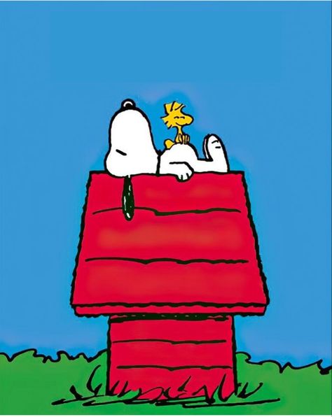 Snoppy Paintings, Charlie Brown Painting, Snoopy And Woodstock Drawing, Snoopy Canvas Painting, Snoopy Window Painting, Snoopy On House, How To Draw Snoopy, Snoopy Painting, Painted Parking Spaces Ideas