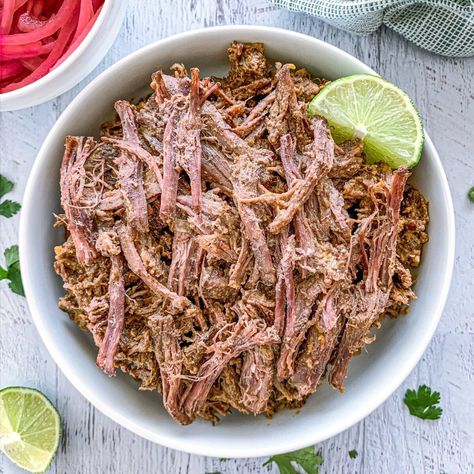 Dutch Oven Barbacoa - Simple And Fraiche Easy Barbacoa Recipe, Chipotle Barbacoa Recipe, Recipe Dutch Oven, Chipotle Barbacoa, Dutch Oven Beef, Beef Barbacoa, Barbacoa Recipe, Green Chili Chicken, Barbacoa Beef