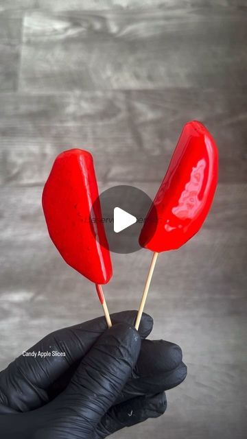 Krissy Flowers on Instagram: "Candy Apple Slices! Microwave Tutorial! 🍏🍬 Candy Mixture Recipe: 1/2 Cup Sugar  1/4 Cup Water  1 Tablespoon Powdered Corn Syrup  Add Flavor/Gel Food Color (optional) Microwave Candy Mixture For About 5 Minutes  #krissyflowersdesserts #krissyflowers #instagram #instagood #candy #candyappleslices #apple #candyapples #tutorial #recipe #asmr #satisfying #foodporn #foodie #food #explorepage #explore #art #photooftheday #photography #viral #trending #reels #reelsinstagram #fypシ #love #follow #influencer #blogger" Candy Apple Slices Recipe, Candy Apple Slices, Microwave Candy, Candied Apples Slices, Mini Candy Apples, Colored Candy Apples, Candied Fruit Recipes, Apple Slice Recipe, Mixture Recipe