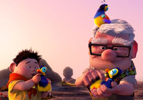 kevin's babies! #up #pixar Up 2009, Up Pixar, Up The Movie, Animation Disney, Disney Pixar Up, Images Disney, Disney Up, Film Disney, Tropical Bird